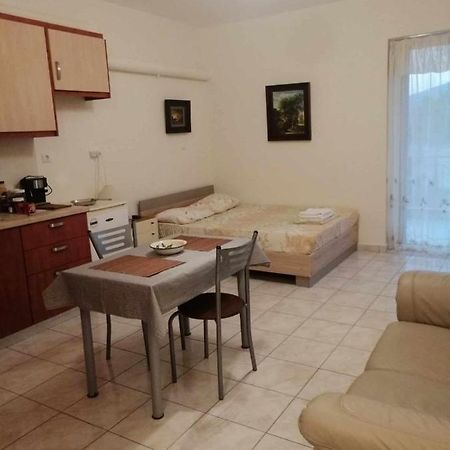 Gallery Suites "Athina" Mesolóngion Eksteriør billede